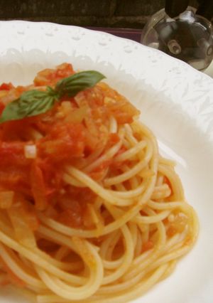 フレッシュトマトで作るパスタ-レシピのメイン写真