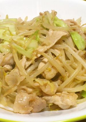 豚もやしとキャベツの味噌バター炒め♪-レシピのメイン写真