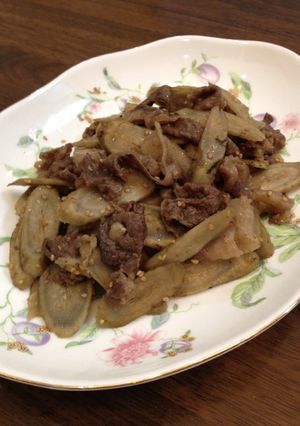 金ごまいりごまで牛肉とごぼうの甘辛煮-レシピのメイン写真