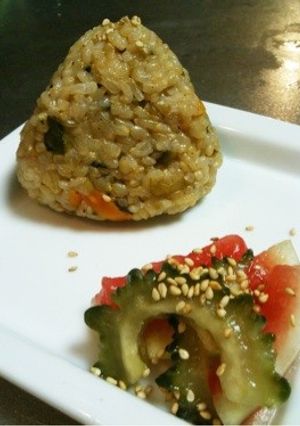 かぼちゃの皮で～！味付けおむすび-レシピのメイン写真