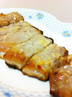 塩麹に漬けて焼くだけ!うまうま塩麹ポーク-レシピのメイン写真