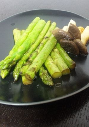 グリーンアスパラの美味しい食べ方♪-レシピのメイン写真