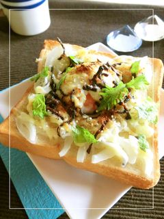 温泉卵としらすと新玉葱の和トースト-レシピのメイン写真