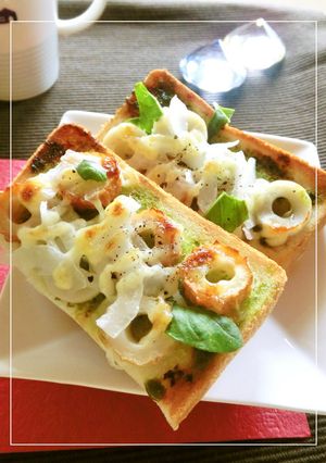 バジルとちくわと新玉葱のトースト-レシピのメイン写真