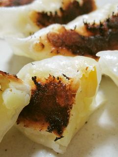 残った皮で★じゃがいもとコーンの餃子風-レシピのメイン写真