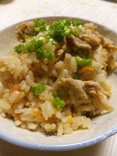 生姜香る♪豚肉の醤油炊き込みご飯-レシピのメイン写真