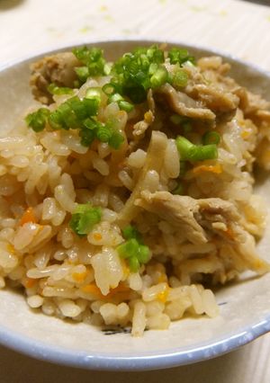生姜香る♪豚肉の醤油炊き込みご飯-レシピのメイン写真