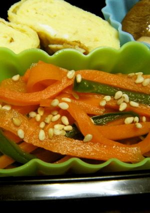 お弁当に✿レンジで人参とピーマンの甘辛煮-レシピのメイン写真