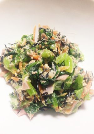 野菜嫌いでも食べる！小松菜のサラダ-レシピのメイン写真