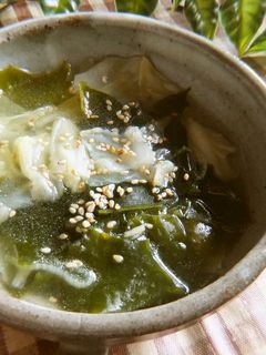 *キャベツたっぷり わかめスープ*-レシピのメイン写真