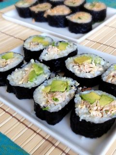刺身なくても★焼き鮭とアボカドの巻き寿司-レシピのメイン写真