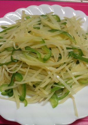 青椒土豆糸（ピーマンじゃが芋炒め）-レシピのメイン写真