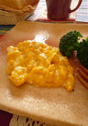 ホテルの味♬とろとろスクランブルエッグ-レシピのメイン写真