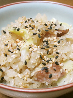 キャベツとお肉の★炊き込みご飯-レシピのメイン写真