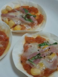 餃子の皮で一口トマトピザ☆-レシピのメイン写真