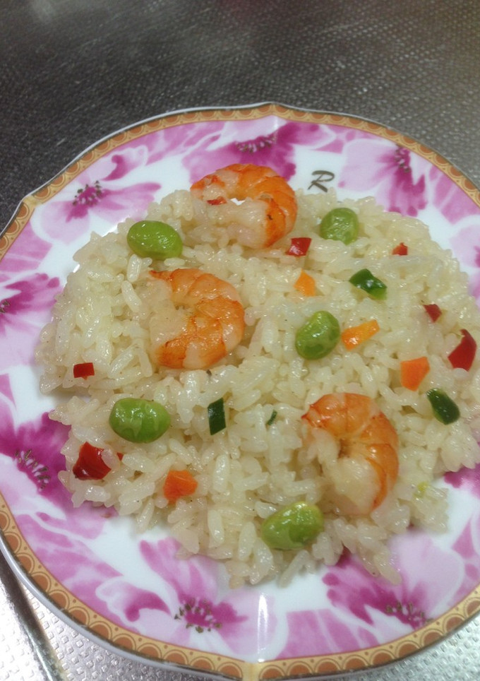 夏休みのお昼に♫炊飯器で☆簡単エビピラフ-レシピのメイン写真
