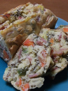 もずくと野菜たっぷりケークサレ-レシピのメイン写真