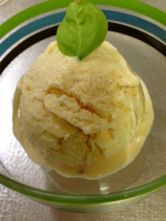 途中の混ぜ無し!ふんわりアイスクリーム-レシピのメイン写真