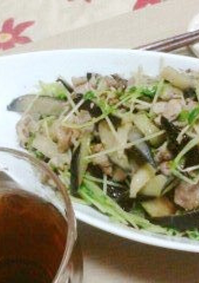 ナスと豆苗の豚肉炒め-レシピのメイン写真