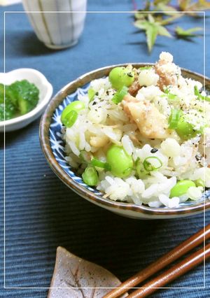焼き鳥（缶詰）・梅・枝豆の混ぜご飯-レシピのメイン写真