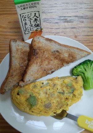 朝食に☆アボカドオムレツ-レシピのメイン写真