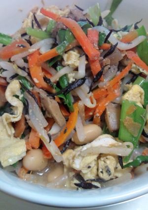 残ったひじきの煮物で野菜炒め-レシピのメイン写真