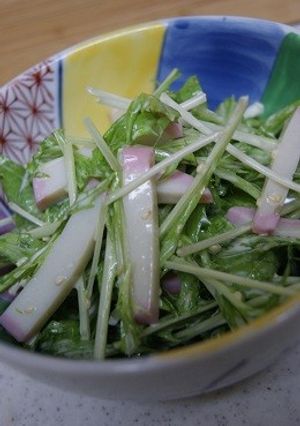 切って混ぜるだけ★水菜かまぼこマヨポン酢-レシピのメイン写真