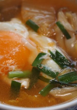 一人用落としたまご入りキムチ汁-レシピのメイン写真