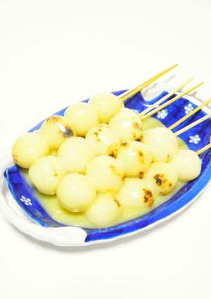 生キャラメル ソース*洋風みたらし団子♪-レシピのメイン写真