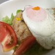 スイートチリソースでナシゴレン