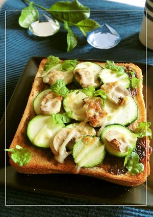 ズッキーニ×きのこの大葉・海苔トースト-レシピのメイン写真