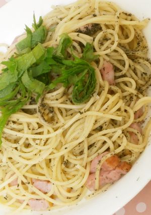 夜食グルメ★昆布茶と黒ごまの和風パスタ-レシピのメイン写真
