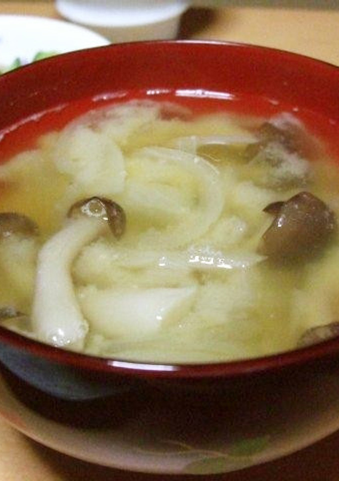 しめじと玉ねぎのみそ汁-レシピのメイン写真