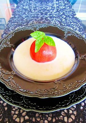 トマト丸ごと1個☆冷製クリームスープ-レシピのメイン写真