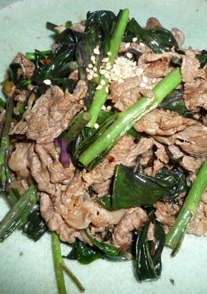 水前寺菜と牛肉の焼いたん　京都カフェ-レシピのメイン写真