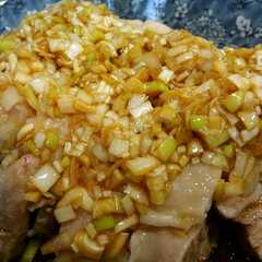 A picture of レンジで蒸し鶏☆ネギソースがけ.