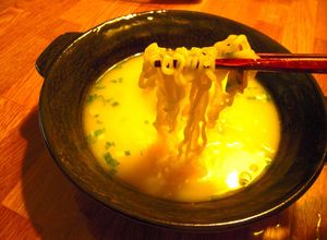 カップラーメンを生麺風に食べる-レシピのメイン写真
