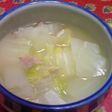 白菜とベーコンのくたくたスープ
