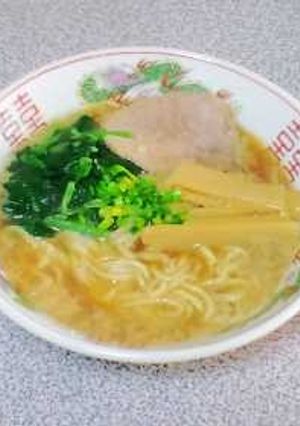 捨てる材料を再利用、鶏骨ラーメン-レシピのメイン写真