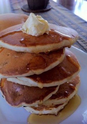 バナナとアーモンド入りホットケーキ-レシピのメイン写真