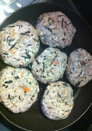 リセットご馳走バーグ♡豆腐withひじき-レシピのメイン写真