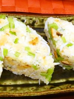 鮭とカブの葉ご飯-レシピのメイン写真