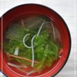 包丁いらず!レタスとカニカマのスープ
