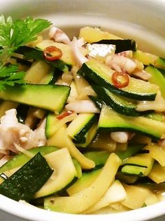 イカとズッキーニのアンチョビ炒め♪-レシピのメイン写真