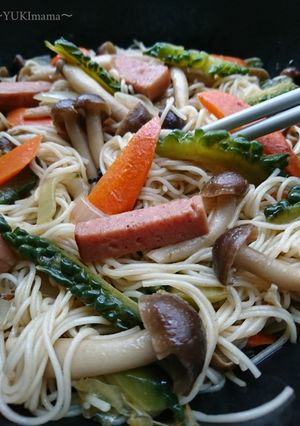 ゴーヤとスパムでそーめんちゃんぷる-レシピのメイン写真