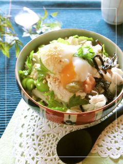ささみと温泉卵の梅わさび塩昆布丼-レシピのメイン写真
