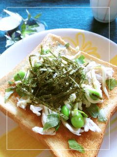 鶏ささみと枝豆の梅わさびトースト-レシピのメイン写真