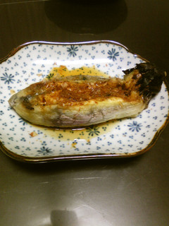 皮ごと焼いてなんとも言えない美味焼きナス-レシピのメイン写真