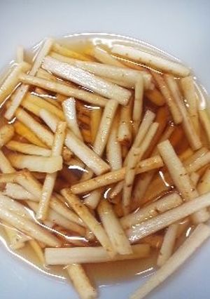 夏にサッパリ。酢ごぼう-レシピのメイン写真