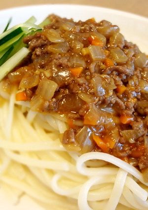 甜麺醤がなくても！ジャージャー麺風うどん-レシピのメイン写真